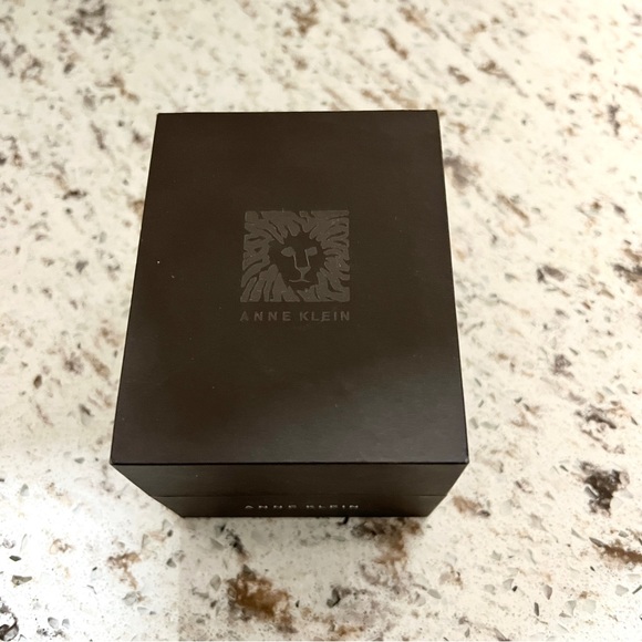 Anne Klein Watch - Picture 3 of 4